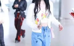 波多野结衣三个女人蕾丝边